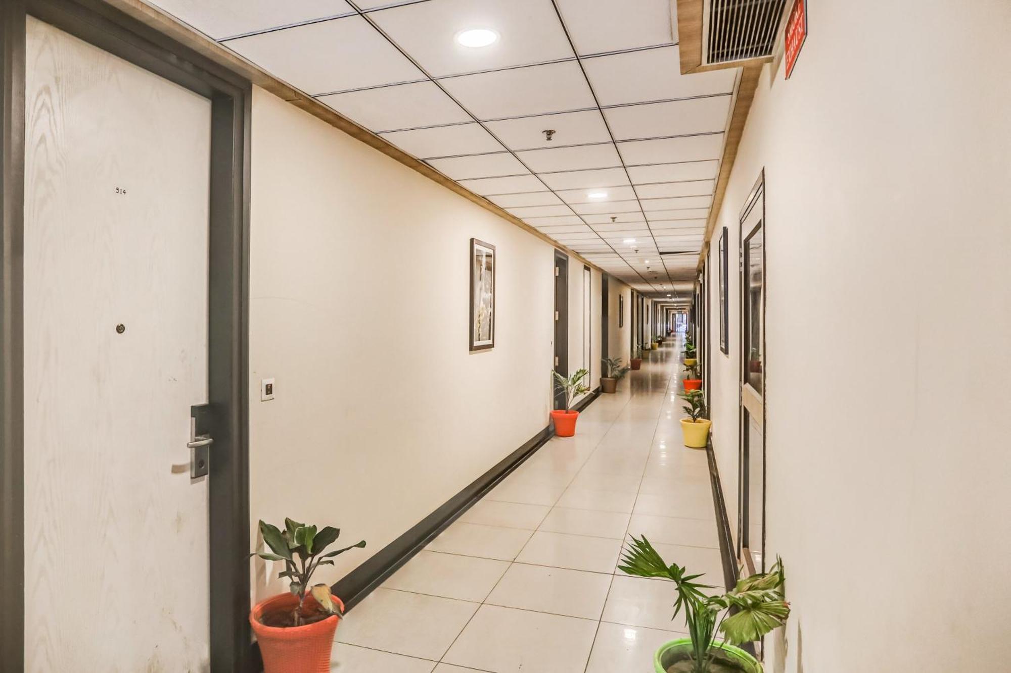 Collection O Limewood Stay Gurgaon Extérieur photo
